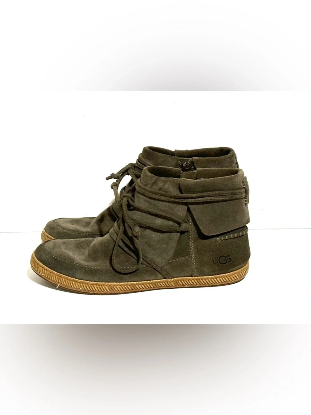 UGG olive green